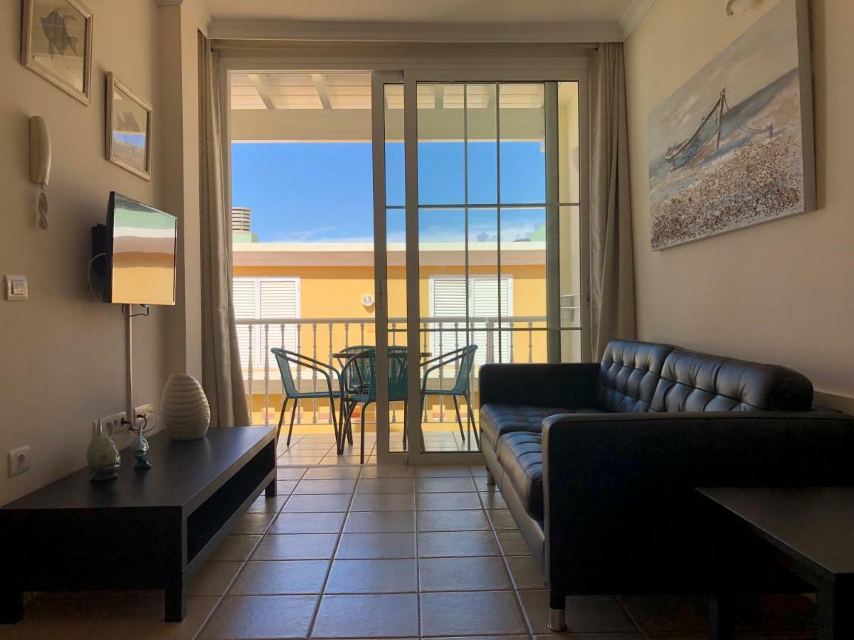 Apartamentos El Faro 푸에르토나오스 외부 사진