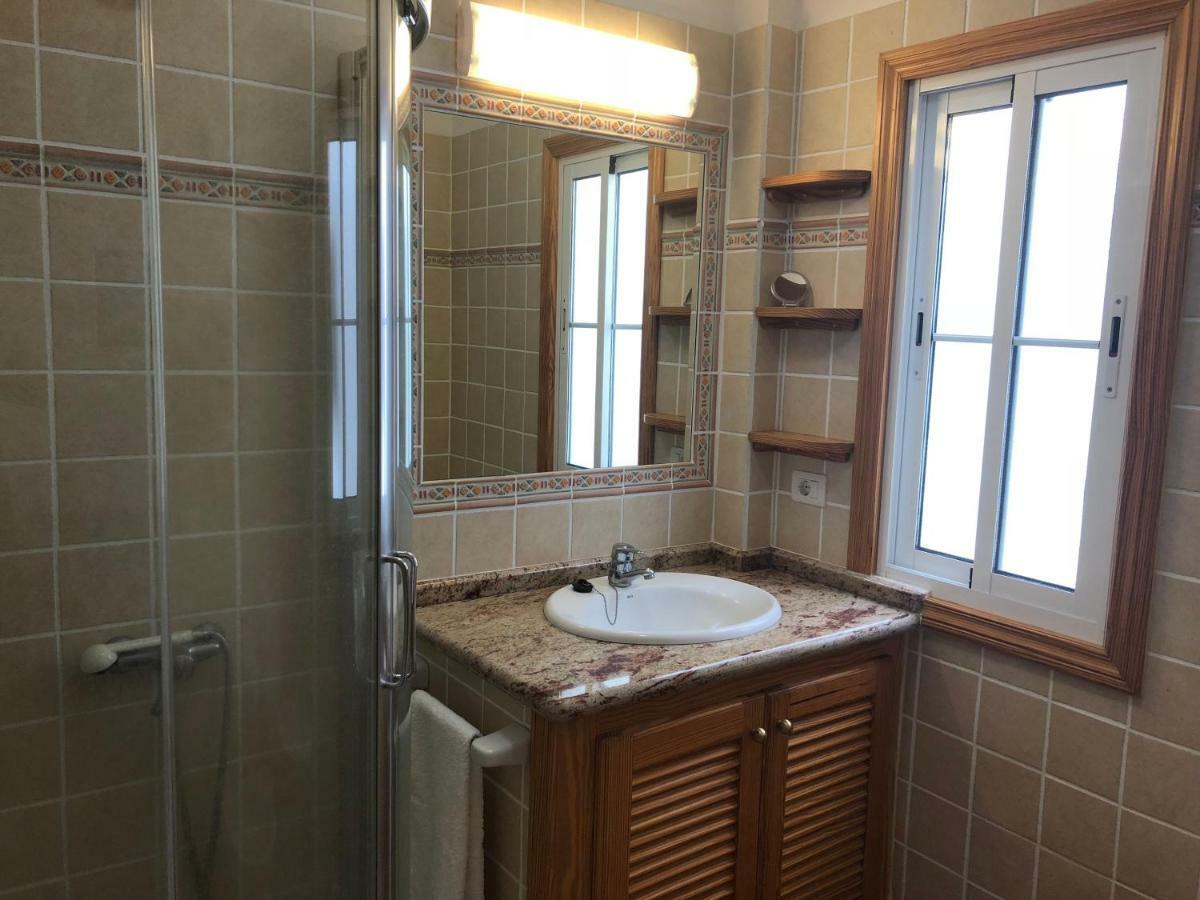 Apartamentos El Faro 푸에르토나오스 외부 사진